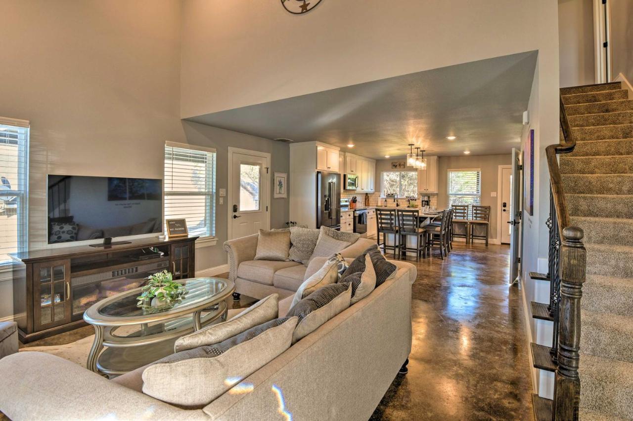 Granbury Home With Hot Tub And Furnished Patio! Zewnętrze zdjęcie