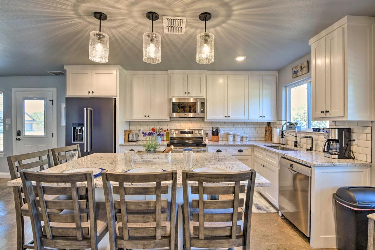 Granbury Home With Hot Tub And Furnished Patio! Zewnętrze zdjęcie