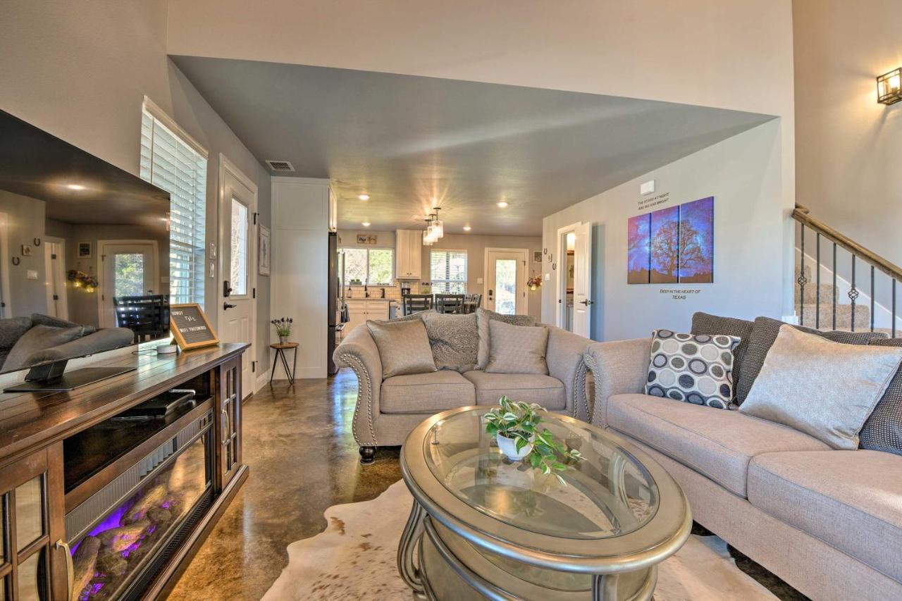 Granbury Home With Hot Tub And Furnished Patio! Zewnętrze zdjęcie