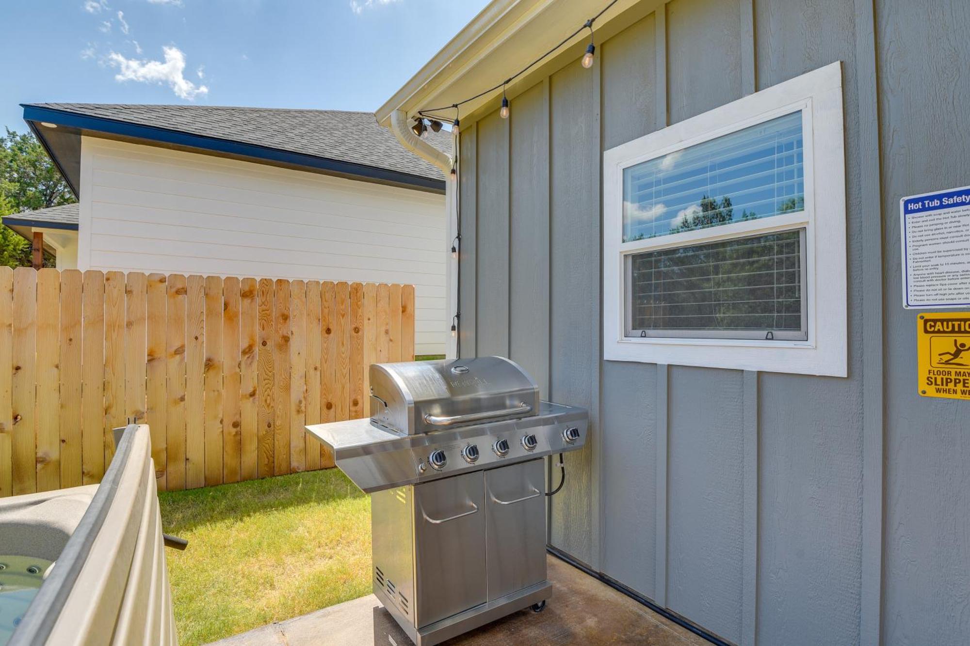 Granbury Home With Hot Tub And Furnished Patio! Zewnętrze zdjęcie