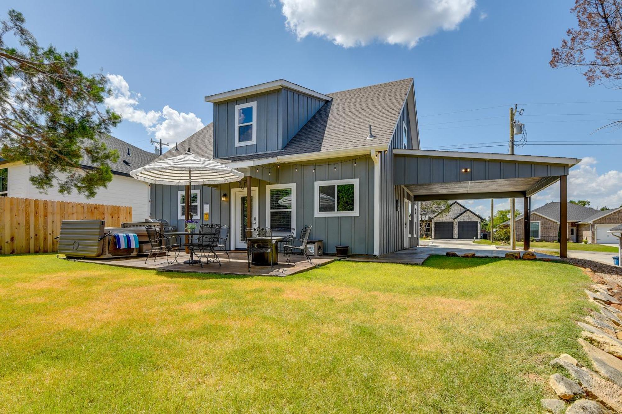 Granbury Home With Hot Tub And Furnished Patio! Zewnętrze zdjęcie