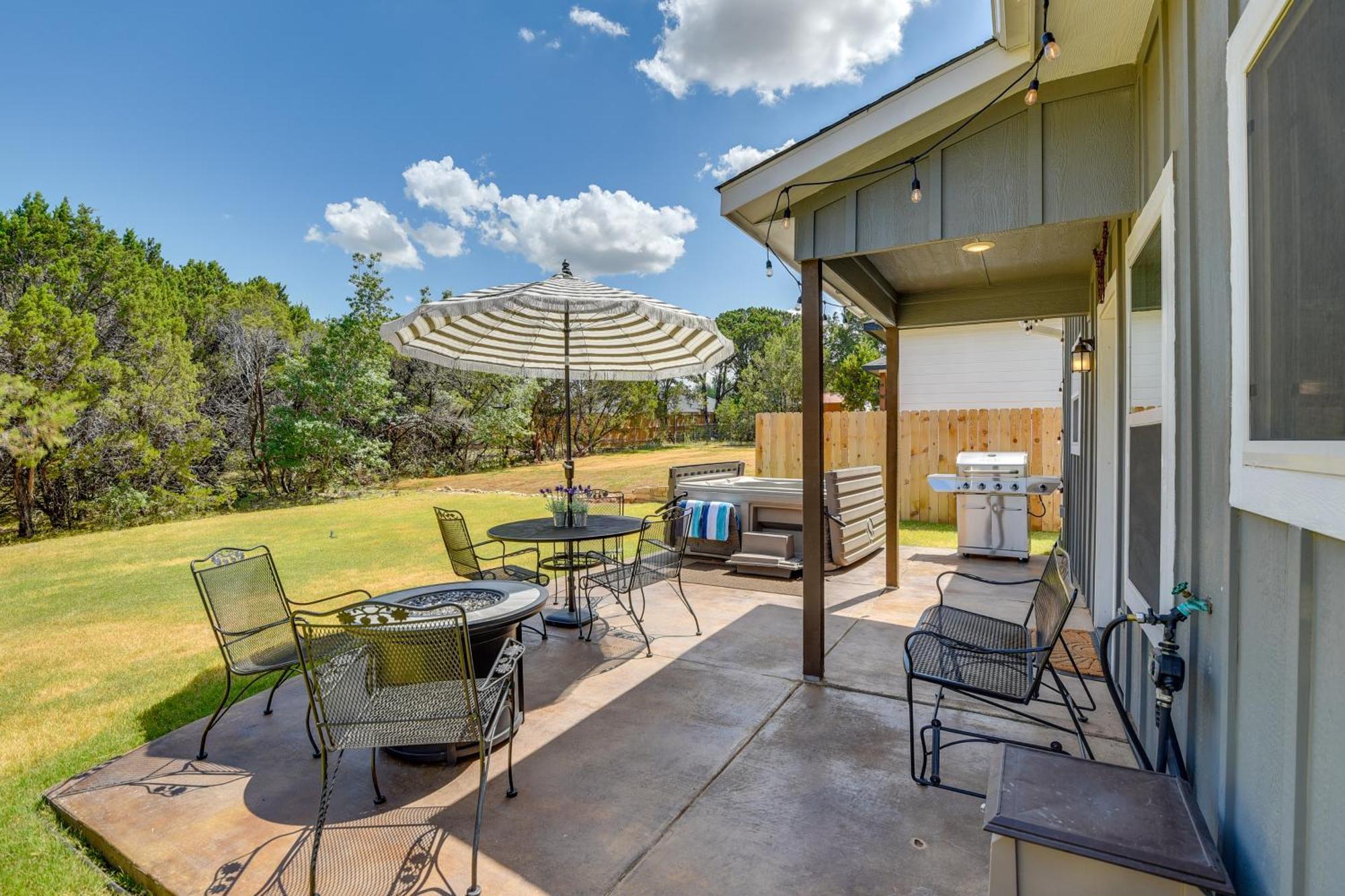Granbury Home With Hot Tub And Furnished Patio! Zewnętrze zdjęcie