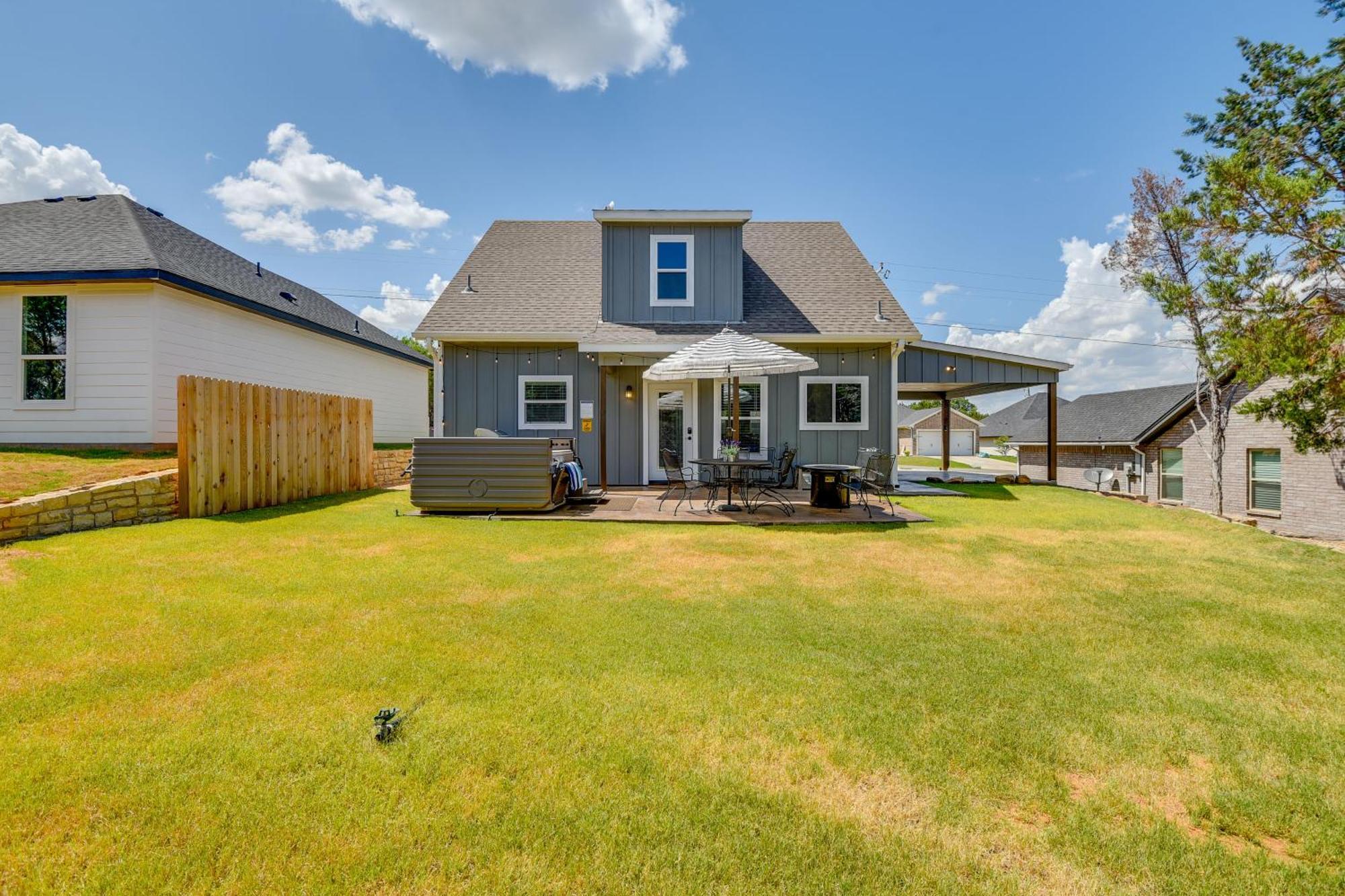 Granbury Home With Hot Tub And Furnished Patio! Zewnętrze zdjęcie