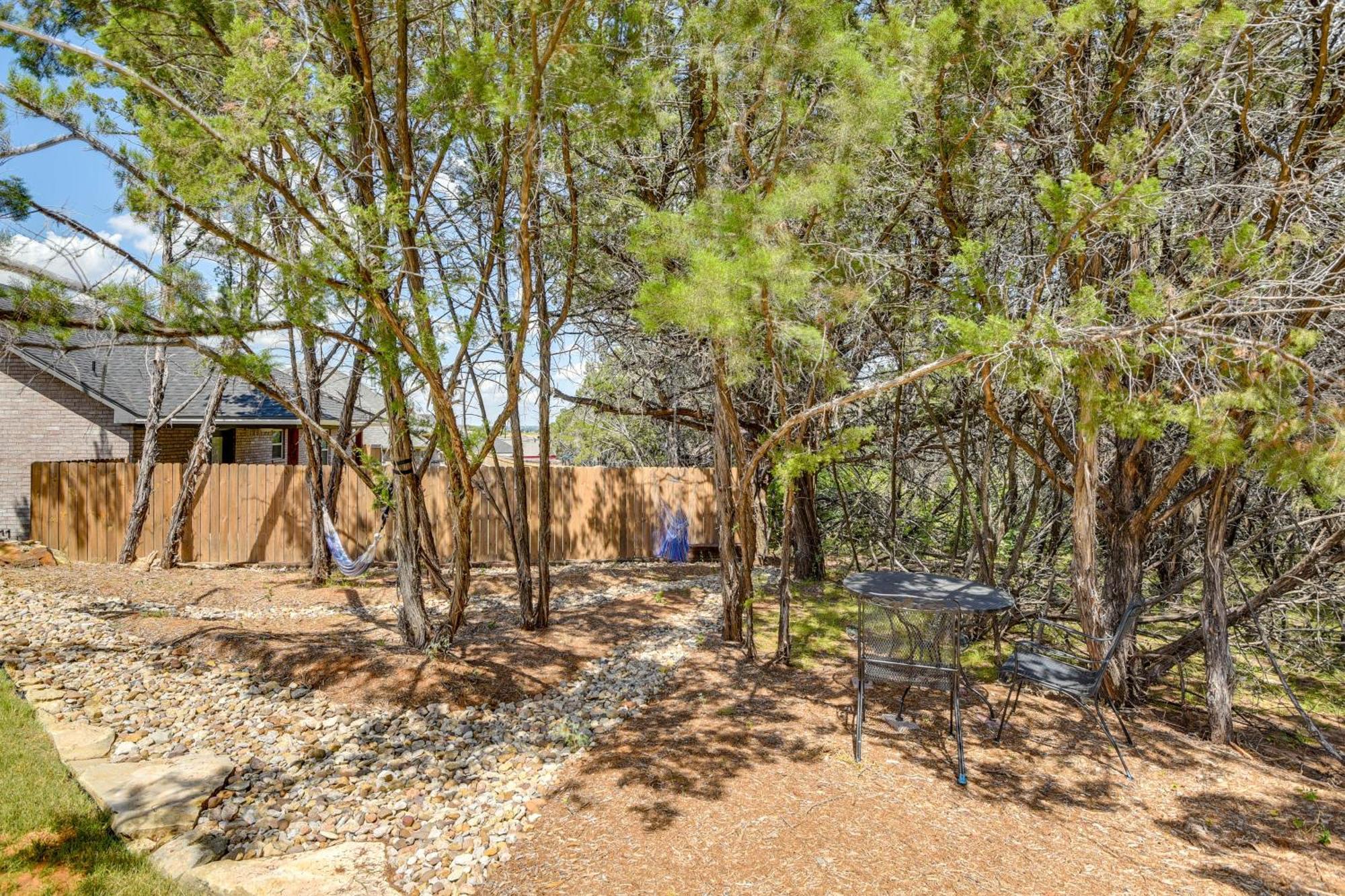 Granbury Home With Hot Tub And Furnished Patio! Zewnętrze zdjęcie